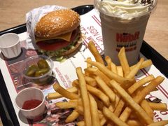 -The Habit Burger Grill 哈比特汉堡(复兴soho店)