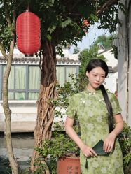 -一揽芳华汉服旗袍体验馆(拙政园店)