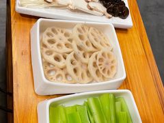 -小小河边鱼(天润城店)