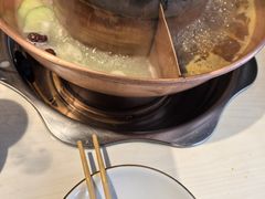 -思阁炭香火锅(学伟鑫城总店)