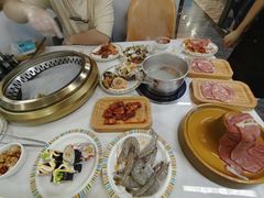 -布罗城堡自助烧烤(鸿通城购物中心店)