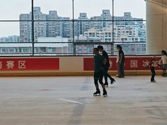 -世纪星滑冰俱乐部(万象城店)