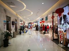 -资和信百货商场