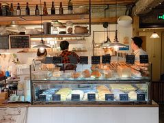 面包甜点陈列柜-仙峰天然面包(迎宾路店)