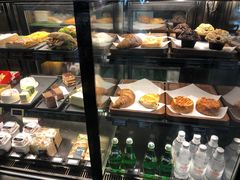 面包甜点陈列柜-星巴克(南京商厦店)