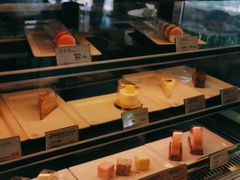 面包甜点陈列柜-麦当劳(东方时代广场分店)