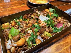 -老东镇啤酒屋海鲜加工·蒸汽海鲜·海鲜烧烤(台东店)