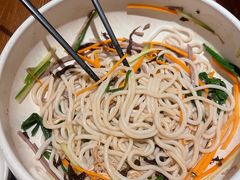 鸡丝凉米线-云海肴云南菜(正大广场店)