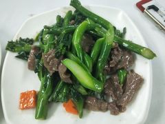 芥兰炒牛肉-文记壹心鸡(宝华路店)
