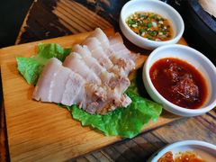 菜板切肉-Dombe豚(黑猪肉街店)
