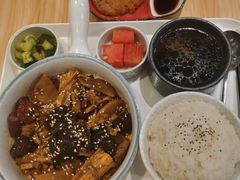-轻蔬不用等·素食(江苏路店)