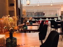-POKEE VIA&Brunch·维娅(重庆来福士店)