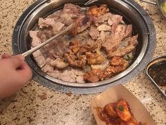 -姜胖胖韩式自助烤肉(光明万达店)
