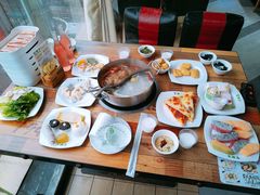 -蒙肥羊·酸汤潮牛·鲜牛肉火锅烤肉自助(岗顶店)