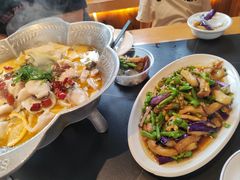 -陈厨老味·老派郴州菜(宜章店)