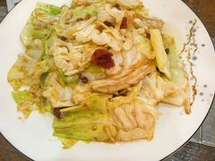 手撕包菜-柴窝堡玉兰辣子鸡(红山路总店)