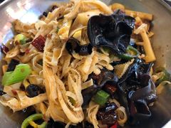干锅牛百叶-水井坊