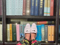 -钟书阁(松江泰晤士小镇店)