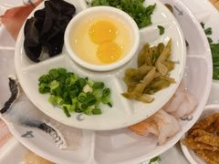 -花馬肆.云南过桥米线(汉神购物广场现场熬汤店)