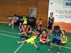 -呈康体育青少年篮球培训班(虹口店)