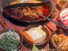 -赵美丽·重庆社区火锅·直营店(火车东站·中豪国际店)