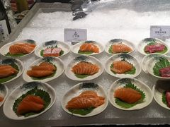 -雍容荟帝王蟹活龙虾展台自助(IFS黑金店)