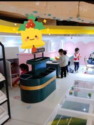 -多多淘儿童体验中心(重庆来福士店)