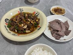 -何永光123鲜牛肉馆(1号店)