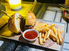 -LENBACH兰巴赫西餐啤酒坊(大连东港店)