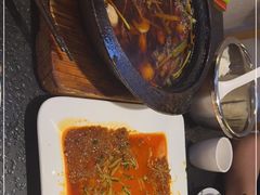 -万重锦·人文川菜馆(骡马市店)