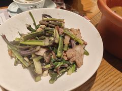 -黄泥岗·地道湖北菜(奥特莱斯店)