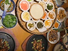 -包整·丝娃娃(一览甲秀楼风景店)