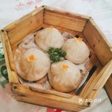 喧闹超杂 温州人特有的标志 灌汤小笼包 满满的汤汁