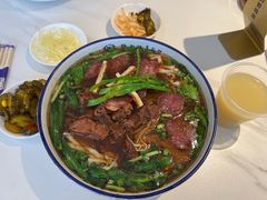 -镇南锅盖面馆(解放路店)