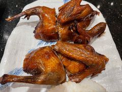 红烧乳鸽-正斗·港式粤菜(SKLP店)