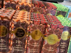 -VENCHI 闻绮(北京国贸商城店)