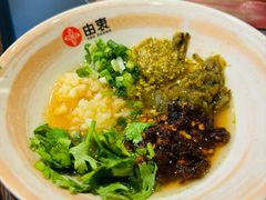 -由衷贵州酸汤牛肉火锅(新桥店)