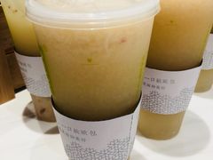 -奈雪的茶(湖滨银泰in77C区PRO店)