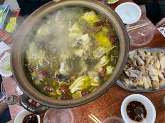 -威邵鸡煲(西华路总店)