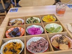 -轻蔬不用等·素食(江苏路店)