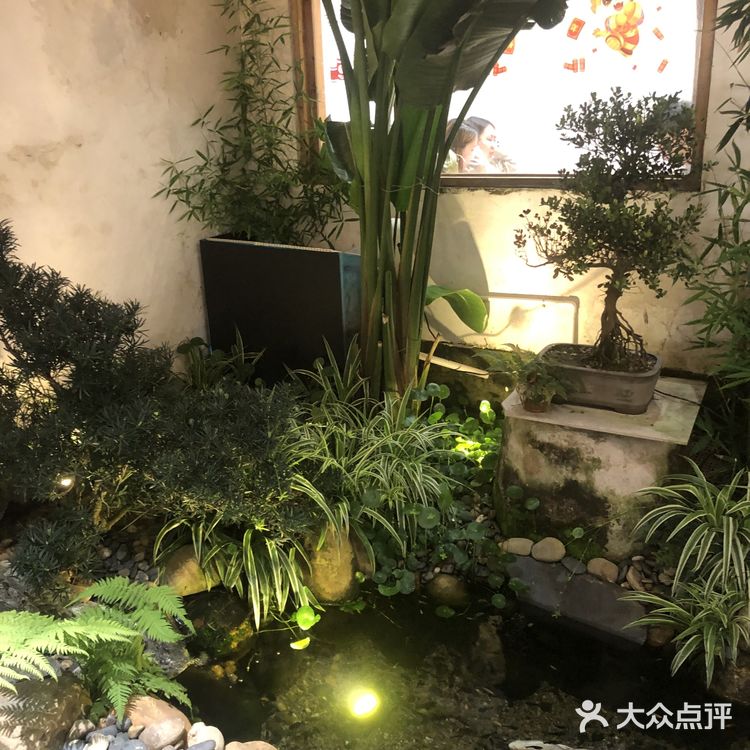 椰子味十足，真的不错 吃到后面汤底有些油了