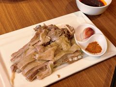 手抓羊肉半斤-贯贯吉·清真餐厅(浙江中路店)