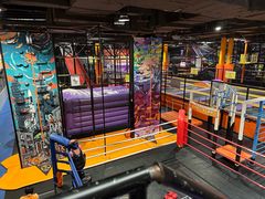 -Tenker Club弹刻极限主题公园 · 蹦床 · 团建 · 生日派对(大关店)