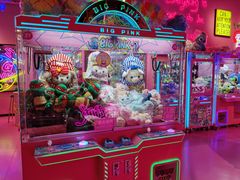 -BIG PINK大粉娃娃机主题馆(圆融星座店)