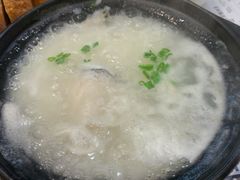 鱼片粥-知粤塘港式茶餐厅