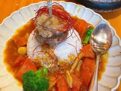 南洋鸡肉汉堡咖喱饭-桃太郎创作料理(大坪店)