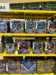 -卡通派潮品玩具折扣仓(青岛新城吾悦广场店)