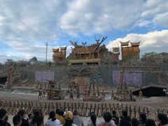 -七彩云南欢乐世界