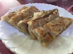 -溢心园香河肉饼总店