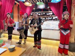 -老滇山寨•云南特色菜•地方菜•民族风情歌舞表演(金碧店)